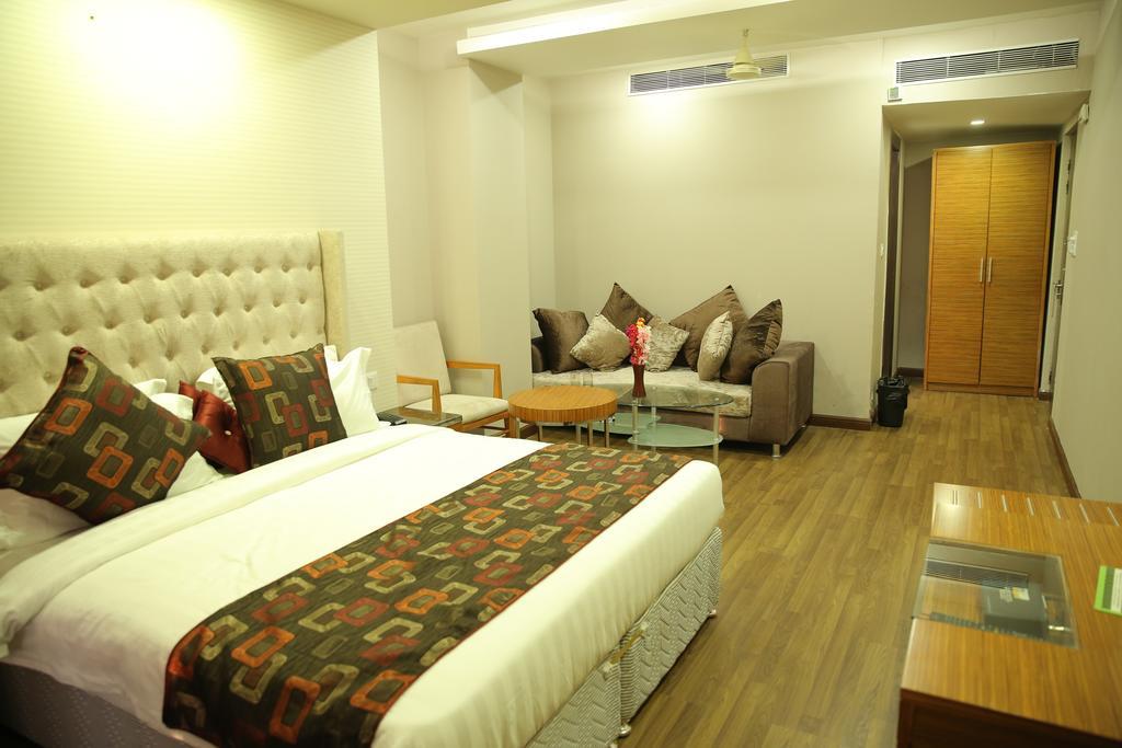 Hotel Sv Kashipur Exterior photo